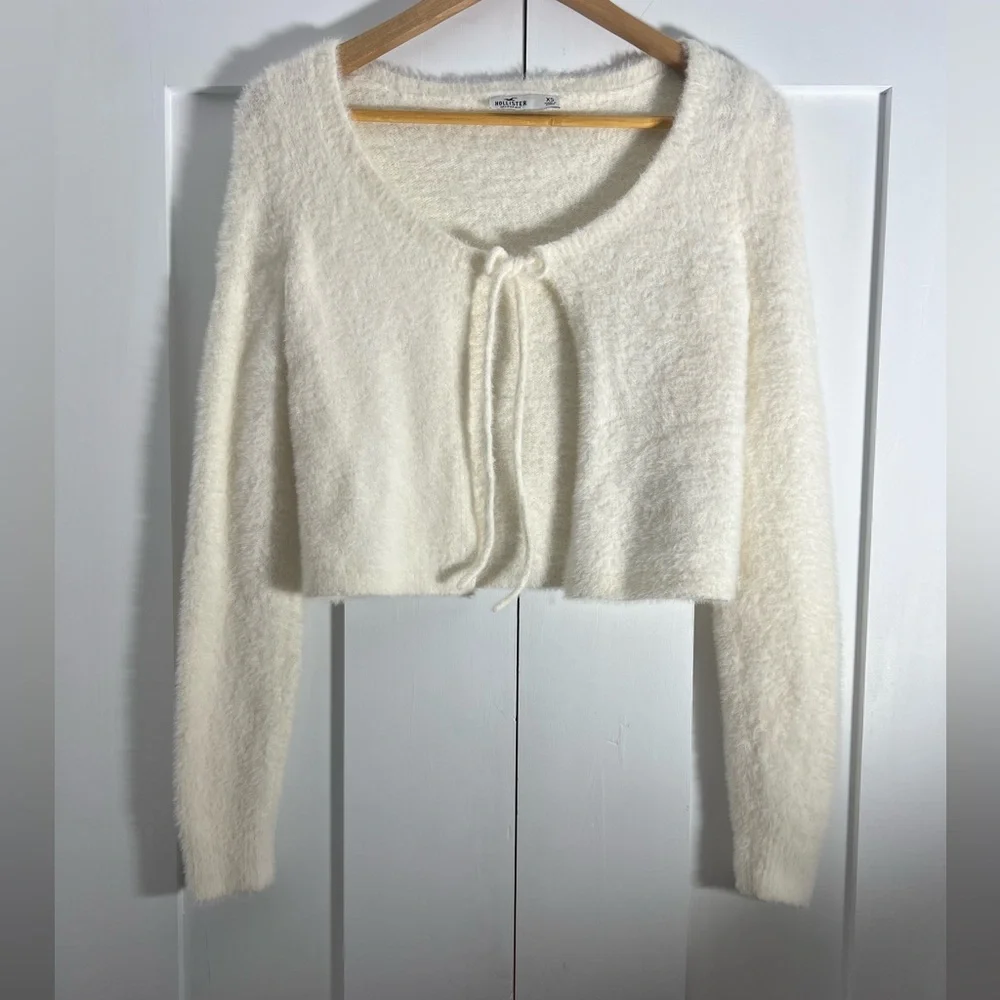Hollister Cream Fuzzy Tie-Front Cropped Cardigan XS - Picture 1 of 6